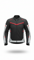 Performance mesh jacket with dynamic ventilation